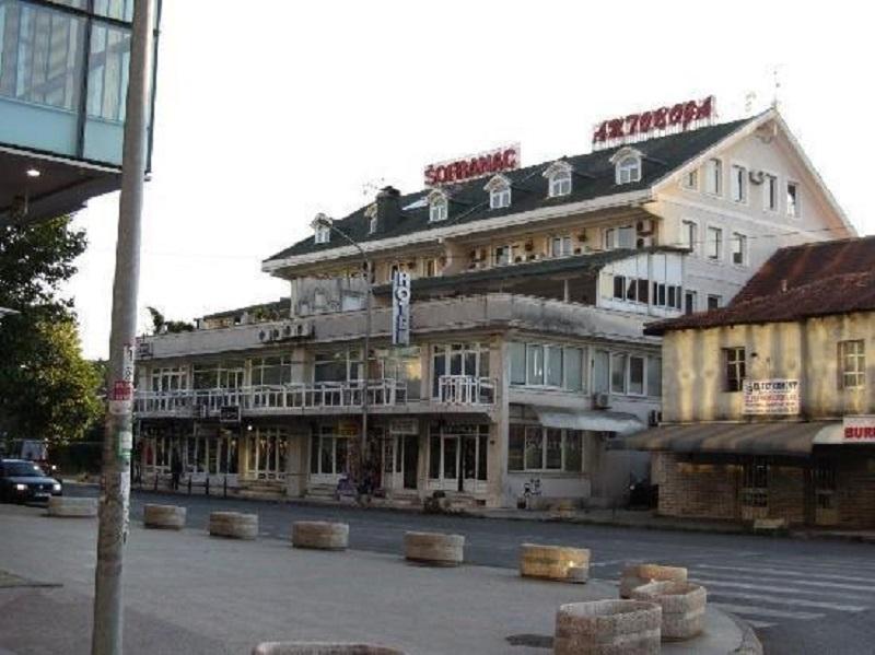 Hotel Bojatours Podgorica Eksteriør bilde