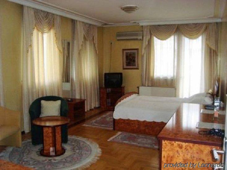 Hotel Bojatours Podgorica Eksteriør bilde